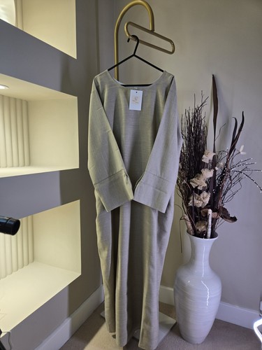 Modest linen dubai abaya - dubai, sand
