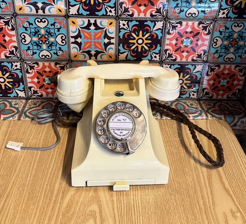 Ivory white bakelite gpo - ,