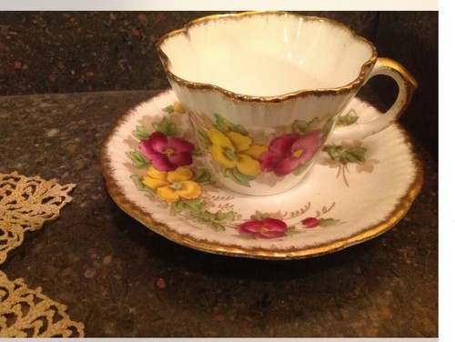 Salisbury pansy with gold - with,