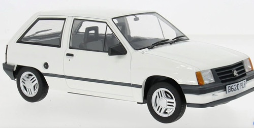 Mcg vauxhall nova white - mcg:,