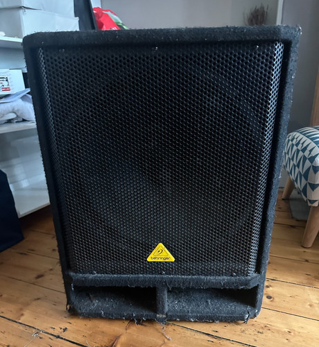 Behringer eurolive pa - behringer,