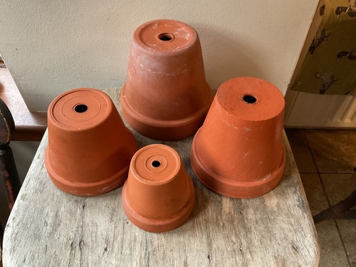 Four graduated vintage thick