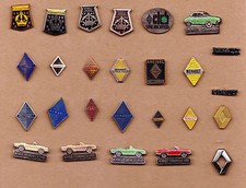 Vintage RENAULT pin badges