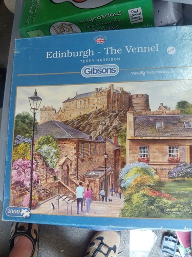 1000 pieces gibsons jigsaw - 1000,