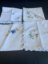 4 vintage ladies cotton hankies in exc condition