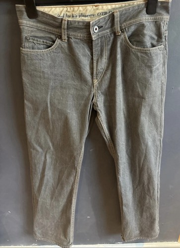 Men one true - one, grey