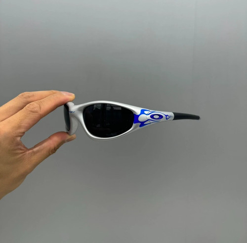 Vintage y2k oakley straight - vintage,