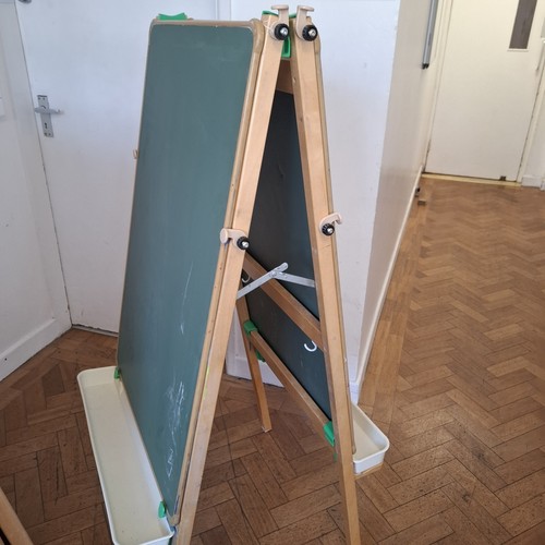 Community playthings easel - playthings,