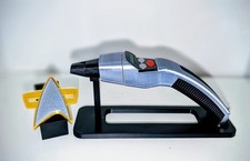 Star Trek Voyager Phaser and