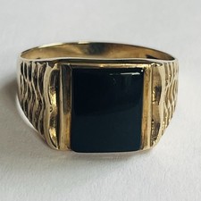 9ct Gold Onyx Signet Ring