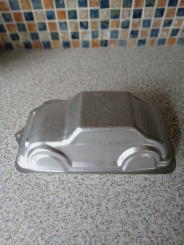 Used novelty car - , cake