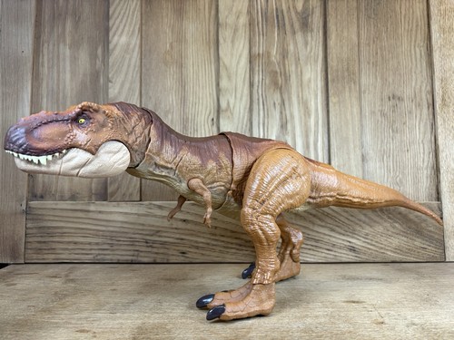 Jurassic world tyrannosaurus - jurassic,