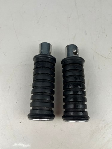 Rear footrest set rear