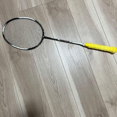 Yonex voltric badminton - yonex,