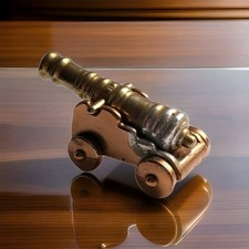 Vintage Miniature Dolls House