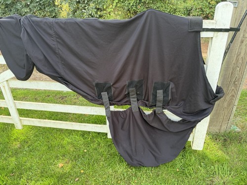 Snuggy hood black rug - hood,