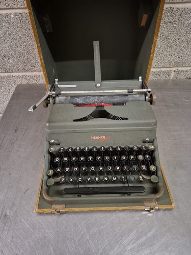 Hermes 2000 typewriter - 2000,