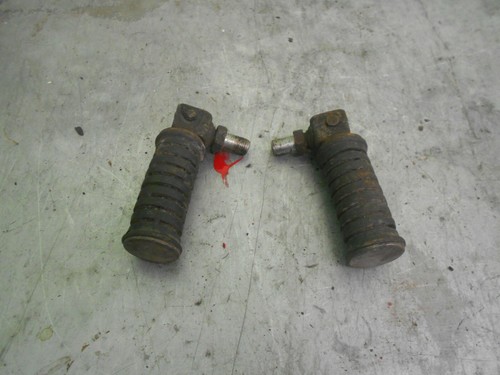 Yamaha 100 rear pegs - yamaha,