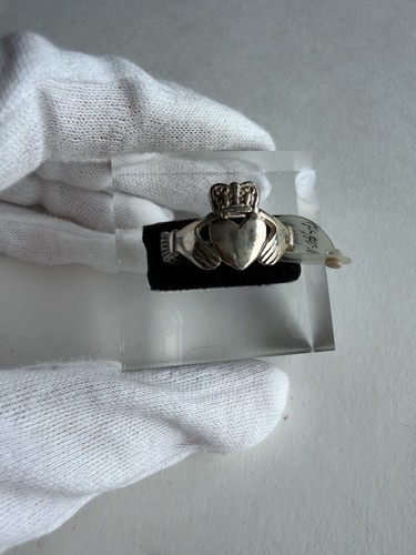 Irish sterling silver claddagh - sterling,