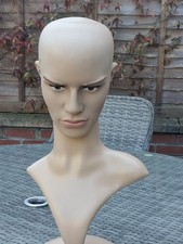 Mannequin Head Bust Moves Left