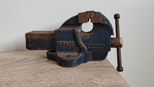 Vintage woden cast - vintage, bench