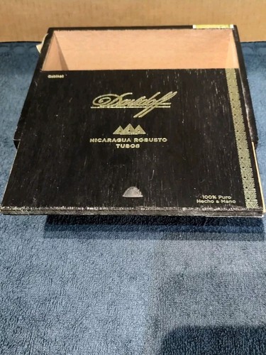 Wooden cigar box davidoff - wooden,
