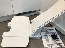 Bellavita Drive Bath lift   Very Clean  Runs perfectly   Excellent condition