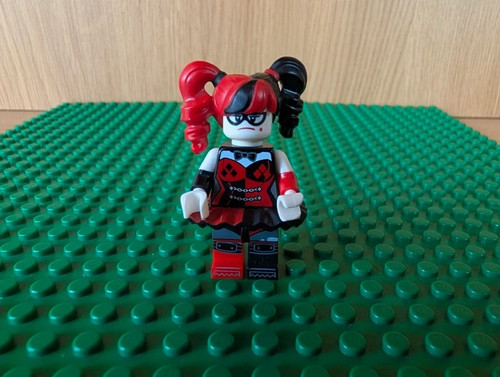 Lego harley quinn minifigure - harley,