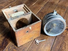 Vintage French Pigeon Racing Timer Clock