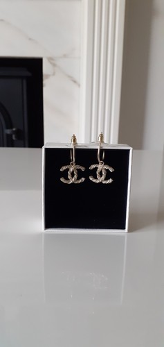 Chanel logo gold - cc, with