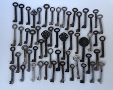 COLLECTION OF 54 ANTIQUE FURNITURE CABINET KEYS WALROSE LEGGE LEVER VINTAGE PROP