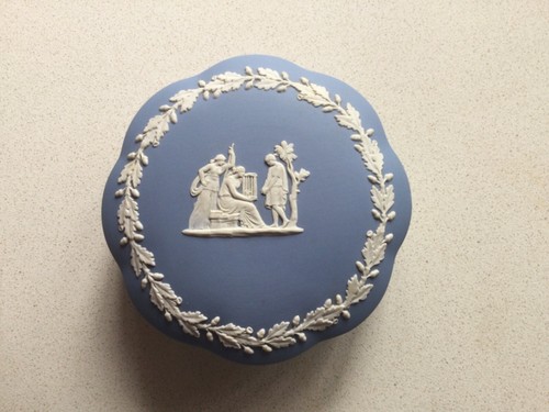 Wedgewood jasperware blue - wedgewood, &