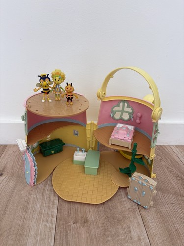 Fifi and the flowertots - and,