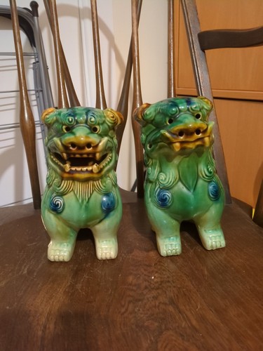 Two vintage foo dogs ceramic - ,