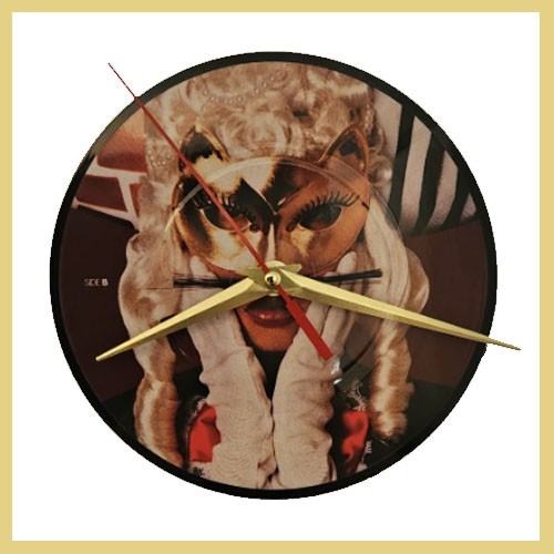 Vinyl record wall clock - 7",