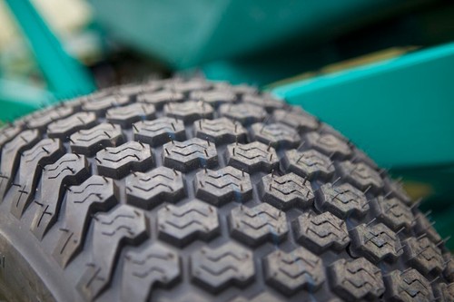 Turf tyre for lynx predator - lynx,
