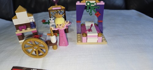 Lego disney sleeping beauty - sleeping, beauty's