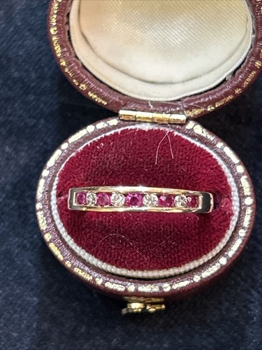 9ct yellow gold - yellow,