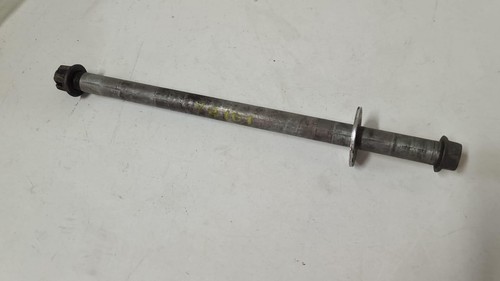 Rear wheel axle yamaha - rear,