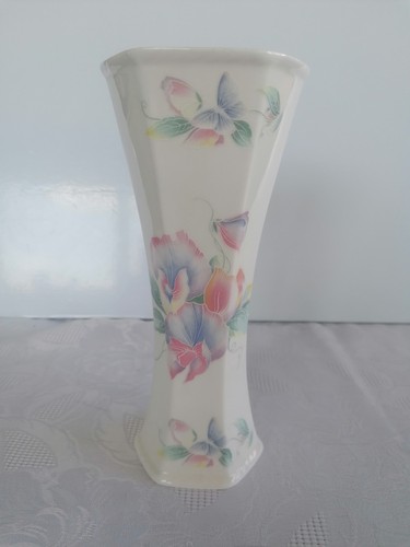 Aynsley fine bone - fine,