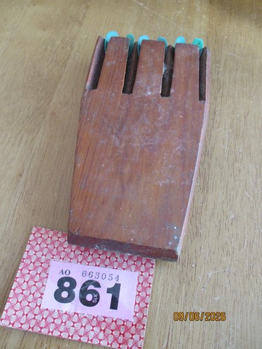 Old darts set - darts,