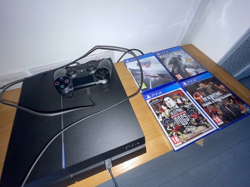 Ps4 500gb console - 4, games