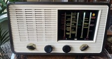 Vintage Pye Valve Radio