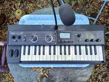 KORG microKORG XL+ 37-Key Virtual Analog Synthesizer Vocoder w/ Mic & AC Adapter