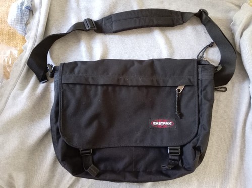 Eastpak black messenger laptop - eastpak,