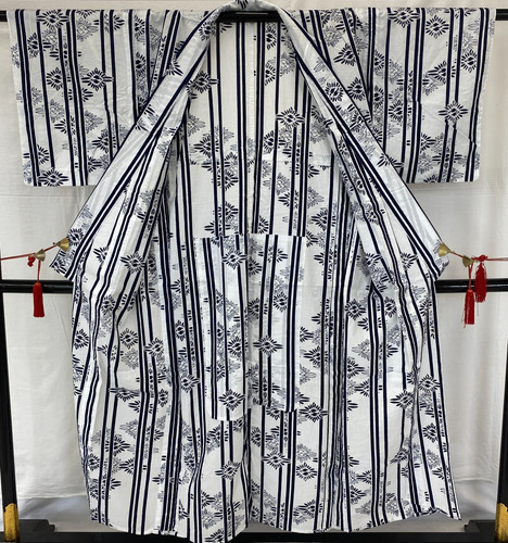 Japanese vintage kimono - vintage, yukata