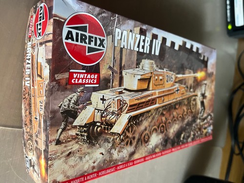 Airfix a02308v panzer tank - a02308v, iv