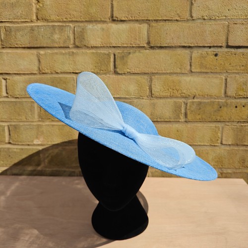 Baby blue large fascinator - large,