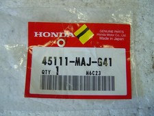 axle stop ring in caliper