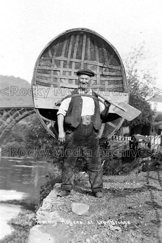 Jpp coracle man tommy - coracle,